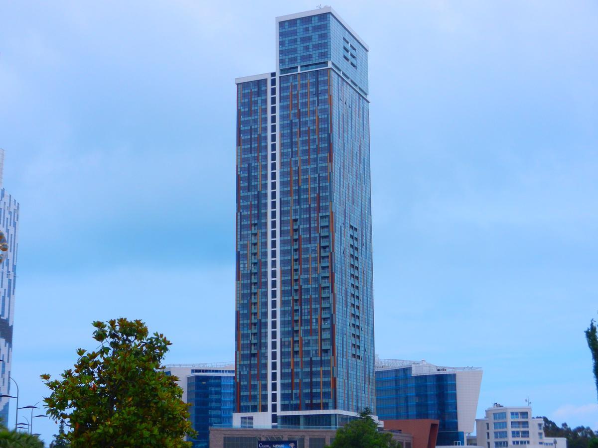 Mimino Apartment Deluxe First Line Batumi Bagian luar foto
