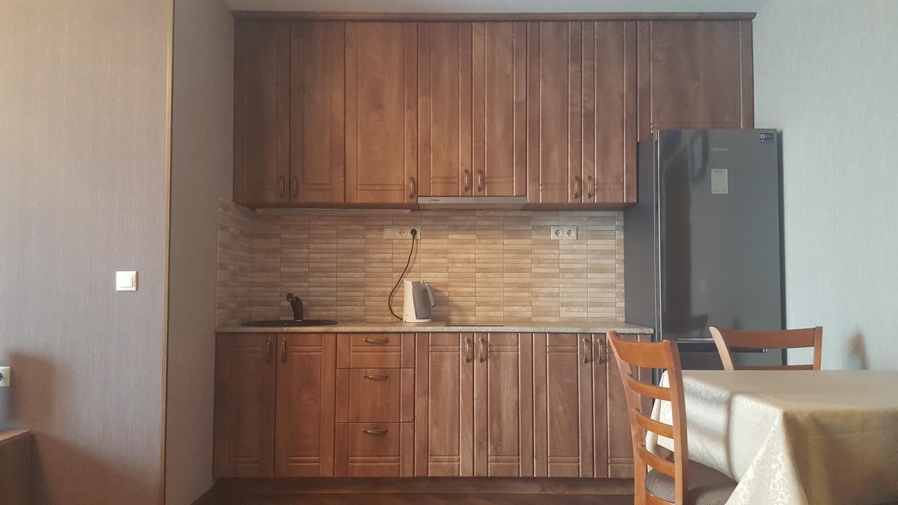 Mimino Apartment Deluxe First Line Batumi Bagian luar foto