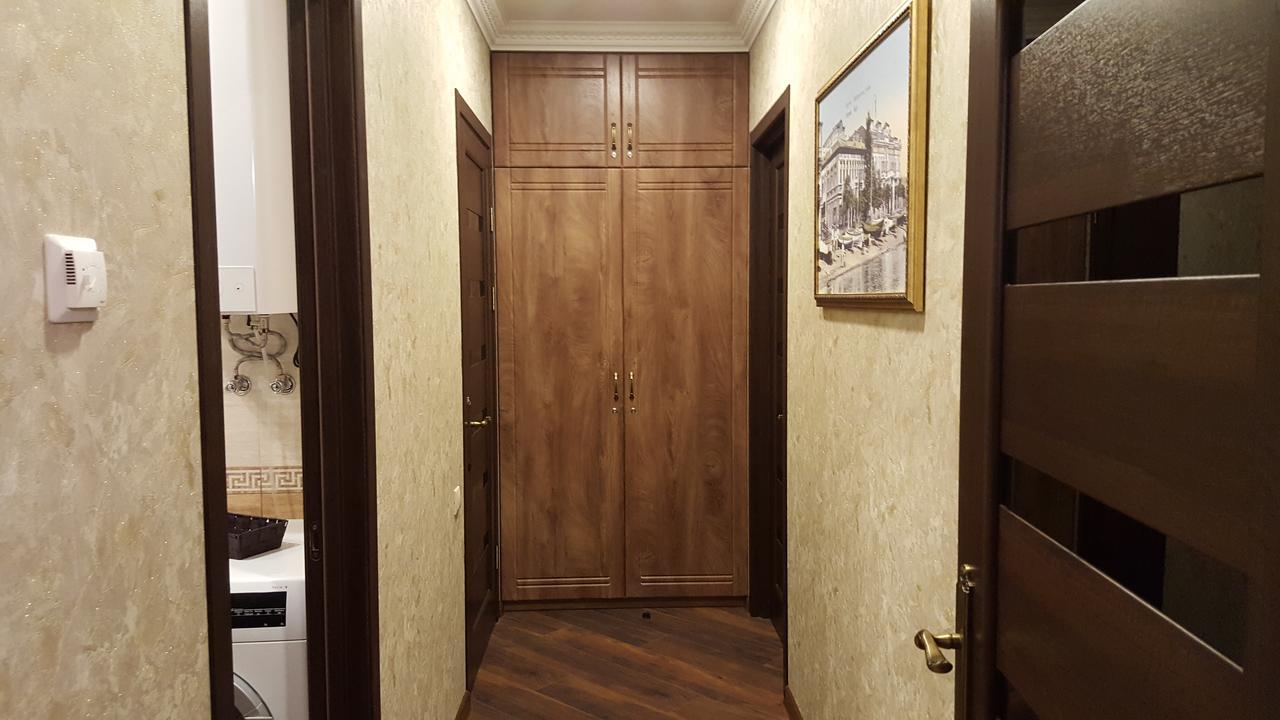 Mimino Apartment Deluxe First Line Batumi Bagian luar foto